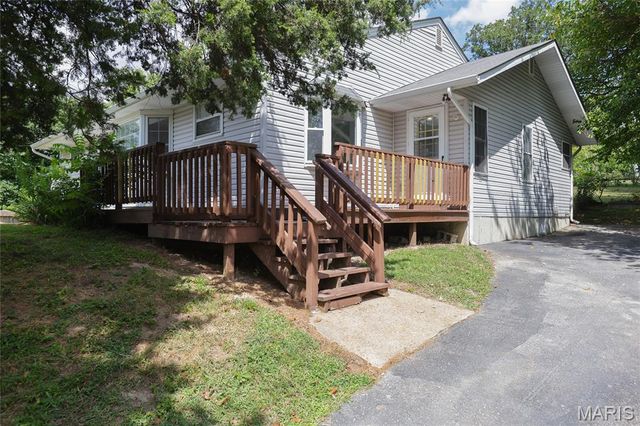 10735 Wurdack Avenue, St Louis, MO 63114