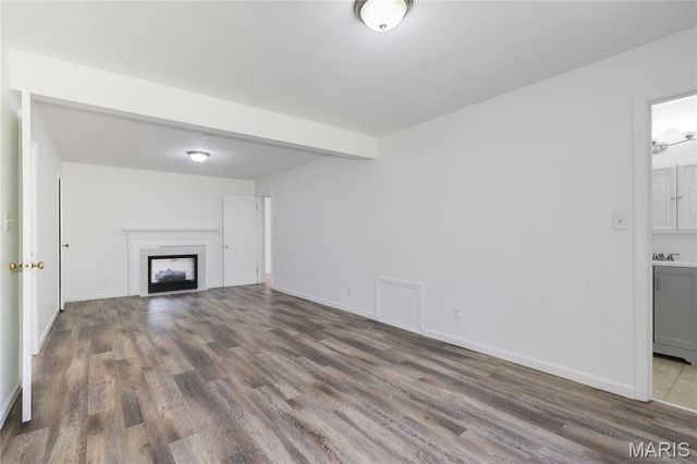 10735 Wurdack Avenue, St Louis, MO 63114