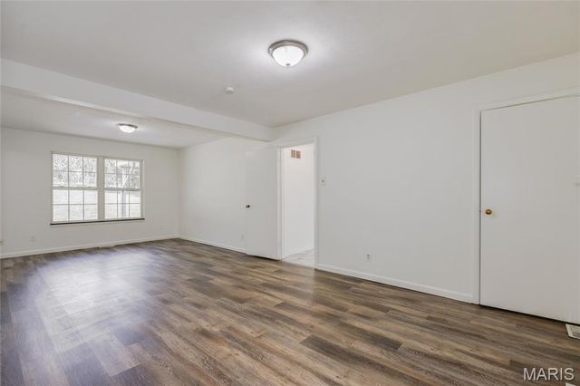 10735 Wurdack Avenue, St Louis, MO 63114