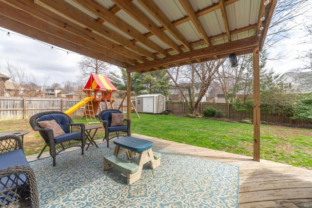 10001 Brookline Drive, Evansville, IN 47711