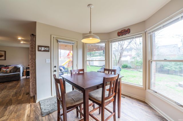 10001 Brookline Drive, Evansville, IN 47711