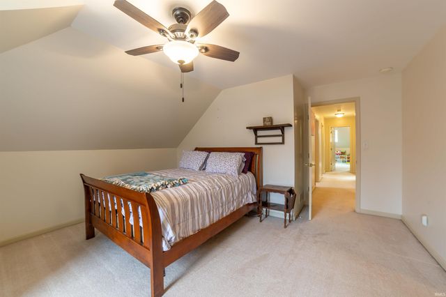 10001 Brookline Drive, Evansville, IN 47711