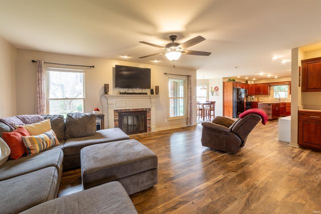 10001 Brookline Drive, Evansville, IN 47711