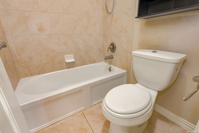 8815 Hideout, San Antonio, TX 78254