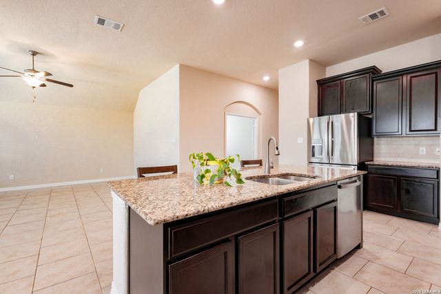 8815 Hideout, San Antonio, TX 78254