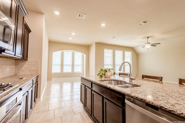 8815 Hideout, San Antonio, TX 78254