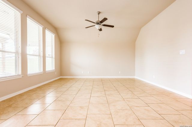 8815 Hideout, San Antonio, TX 78254