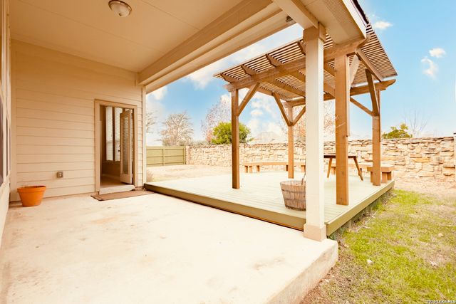 8815 Hideout, San Antonio, TX 78254