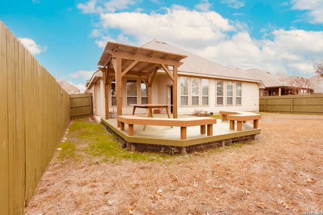 8815 Hideout, San Antonio, TX 78254