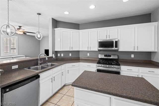 6297 Whispering Creek Street, Las Vegas, NV 89148