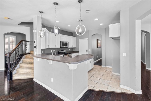 6297 Whispering Creek Street, Las Vegas, NV 89148