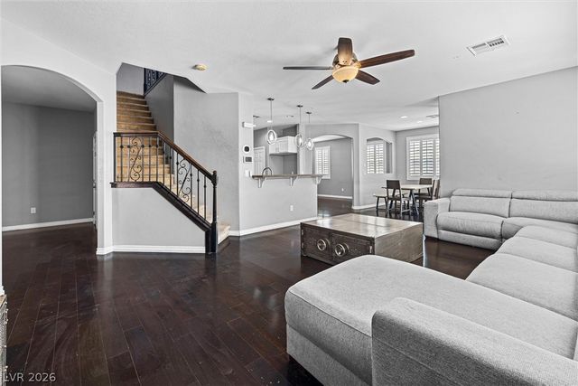 6297 Whispering Creek Street, Las Vegas, NV 89148