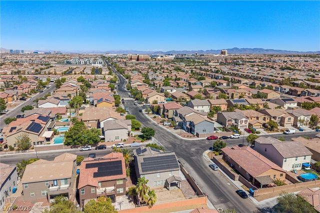 6297 Whispering Creek Street, Las Vegas, NV 89148
