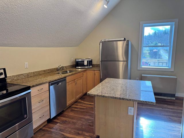 77 Belmont Road, Mount Holly, VT 05758