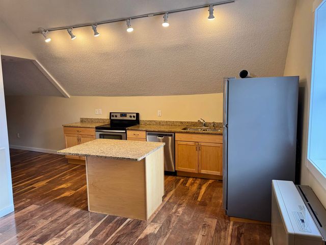 77 Belmont Road, Mount Holly, VT 05758