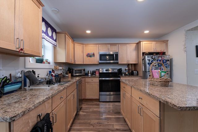 77 Belmont Road, Mount Holly, VT 05758