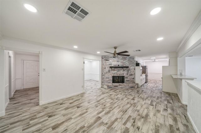 2006 Chilton Drive, Baytown, TX 77520