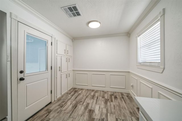 2006 Chilton Drive, Baytown, TX 77520