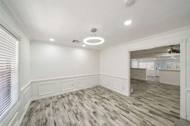 2006 Chilton Drive, Baytown, TX 77520