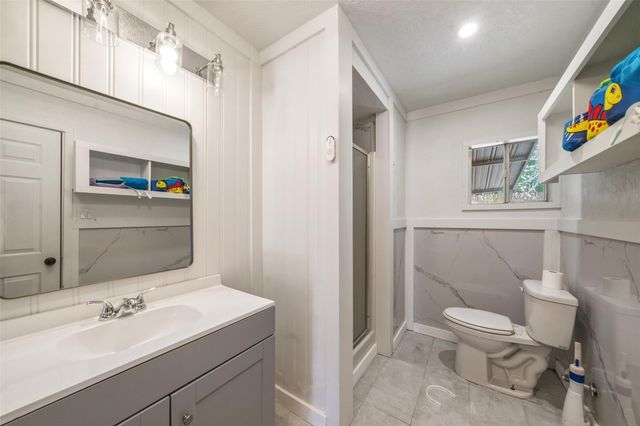 2006 Chilton Drive, Baytown, TX 77520
