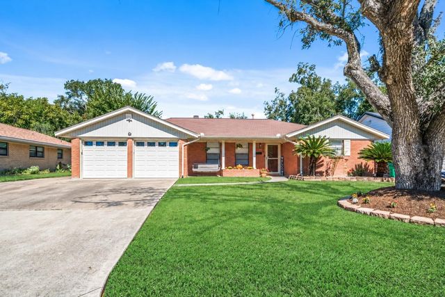 2006 Chilton Drive, Baytown, TX 77520