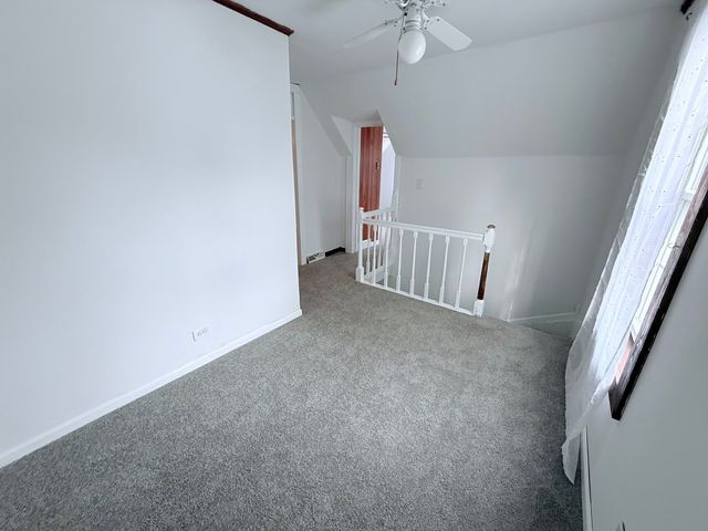 1132 E LOCUST Street, Dekalb, IL 60115
