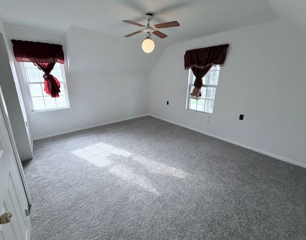 1132 E LOCUST Street, Dekalb, IL 60115