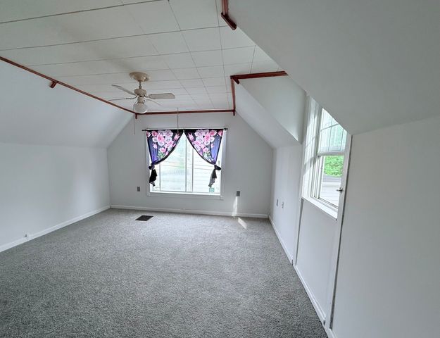1132 E LOCUST Street, Dekalb, IL 60115