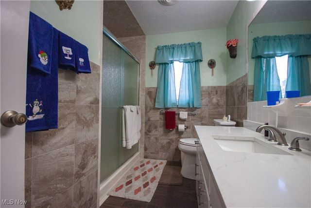 159 N Canfield Niles Road, Youngstown, OH 44515