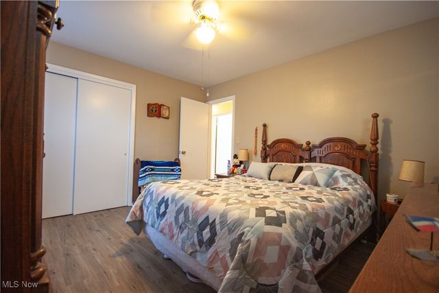 159 N Canfield Niles Road, Youngstown, OH 44515