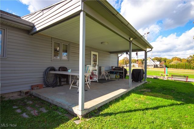 159 N Canfield Niles Road, Youngstown, OH 44515