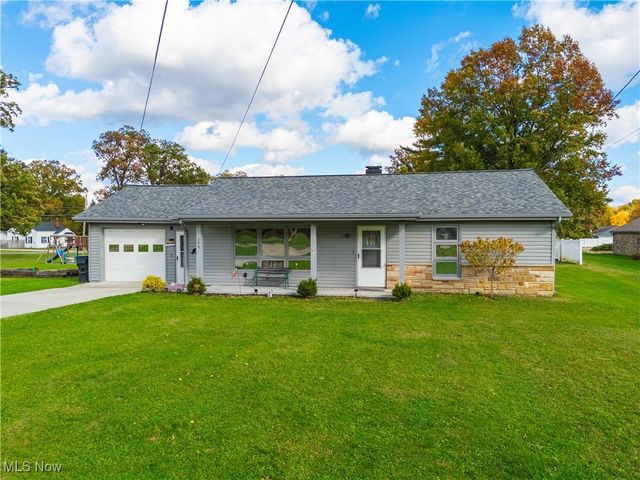 159 N Canfield Niles Road, Youngstown, OH 44515