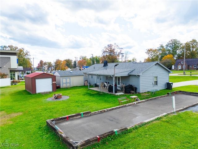 159 N Canfield Niles Road, Youngstown, OH 44515