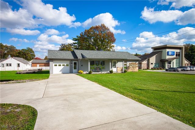 159 N Canfield Niles Road, Youngstown, OH 44515