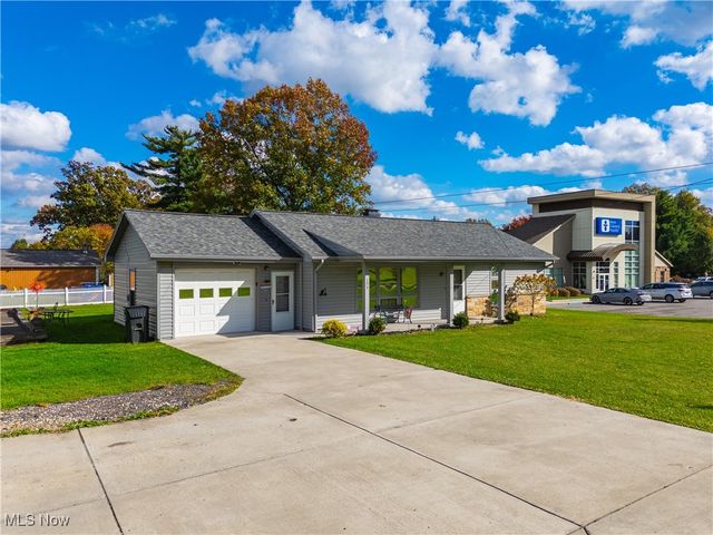 159 N Canfield Niles Road, Youngstown, OH 44515