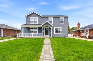 105 Wadsworth Avenue, Levittown, NY 11756