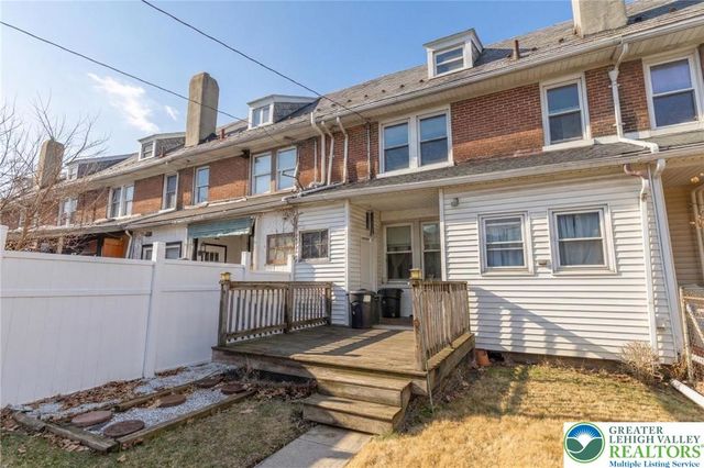 2420 Sycamore Street, Wilson Boro, PA 18042