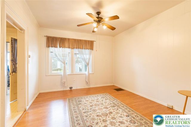 2420 Sycamore Street, Wilson Boro, PA 18042