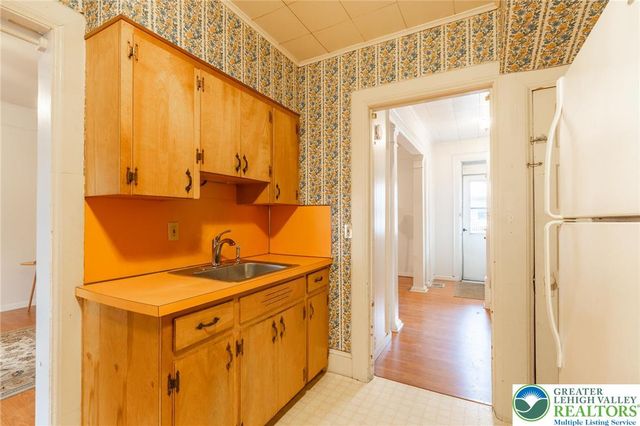 2420 Sycamore Street, Wilson Boro, PA 18042