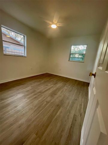 3215 BUNCHE STREET, Sarasota, FL 34234