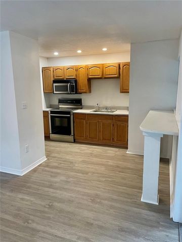 3215 BUNCHE STREET, Sarasota, FL 34234