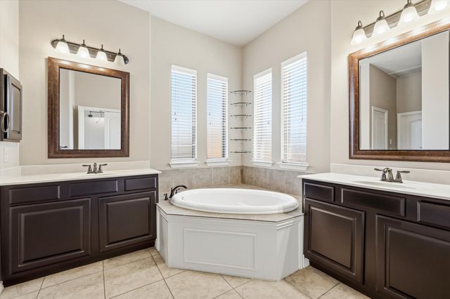 15324 Duck Creek Court, Fort Worth, TX 76262