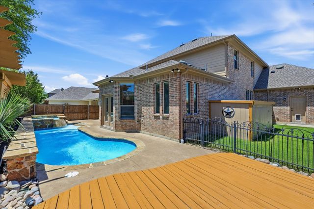 15324 Duck Creek Court, Fort Worth, TX 76262