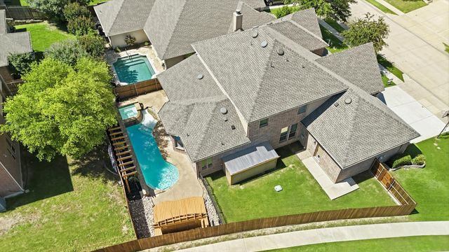 15324 Duck Creek Court, Fort Worth, TX 76262