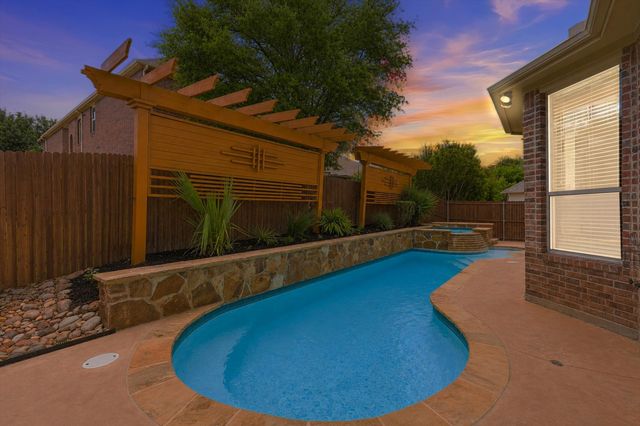 15324 Duck Creek Court, Fort Worth, TX 76262