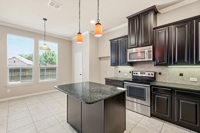 15324 Duck Creek Court, Fort Worth, TX 76262