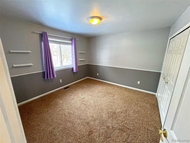 47546 Belmont Drive, Belleville, MI 48111