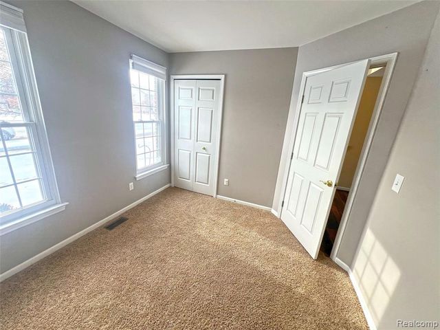 47546 Belmont Drive, Belleville, MI 48111