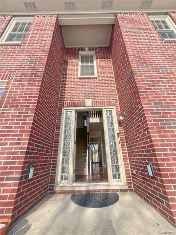 47546 Belmont Drive, Belleville, MI 48111