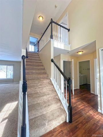 47546 Belmont Drive, Belleville, MI 48111